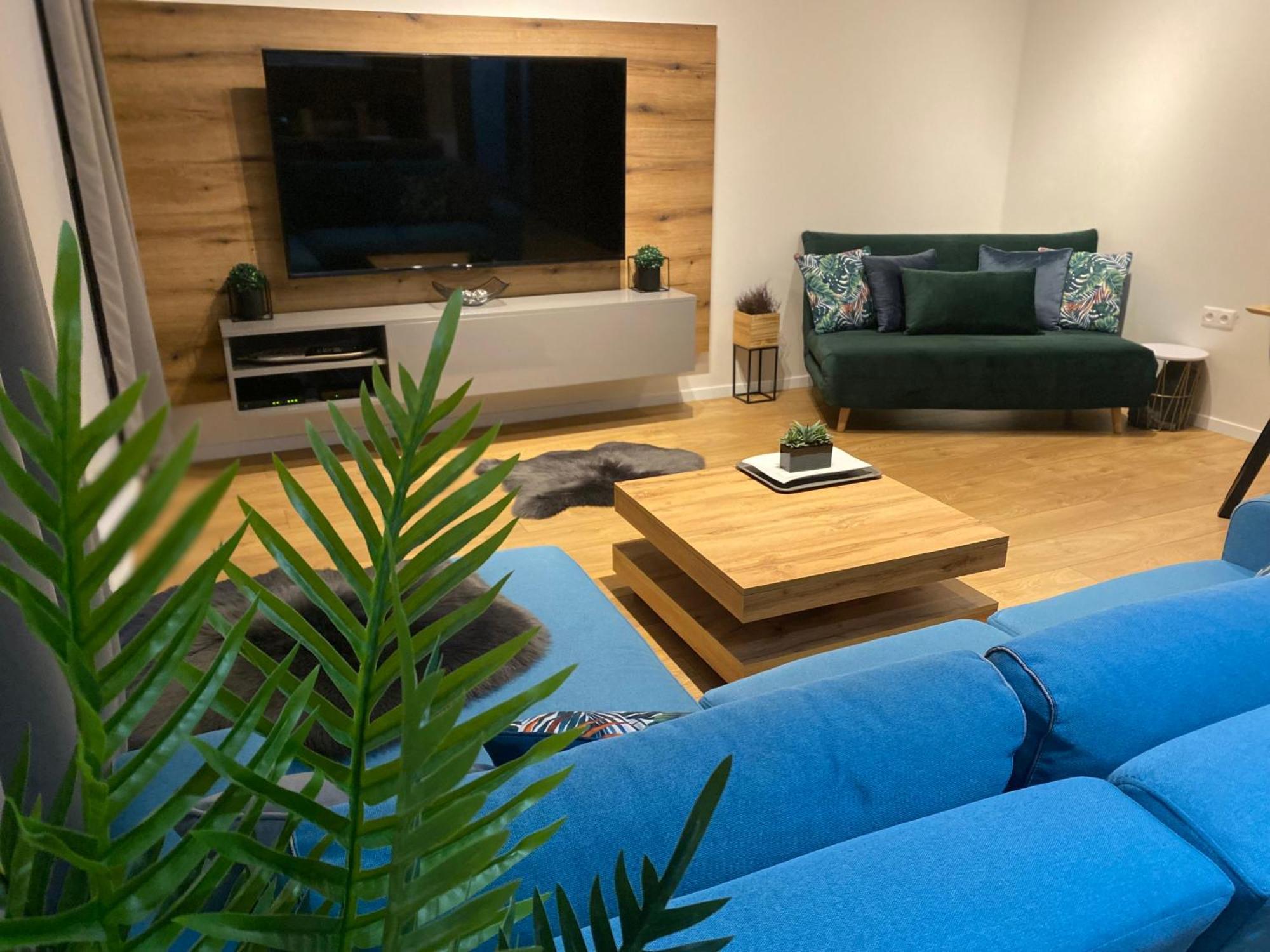 Apartment Mala Praha & Parking In The Garage Zilina Bagian luar foto